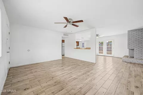 Living - 15 E Alameda Dr, Tempe, AZ 85282 photo 2 of 3
