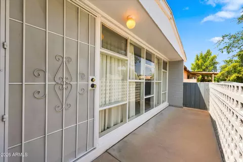 Exterior - 7015 W Wolf St, Phoenix, AZ 85033 photo 3 of 7