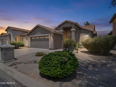 964 W Fairway Dr, Chandler, AZ 85225