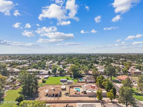 View/Area - 2625 E Page Ave, Gilbert, AZ 85234 photo 4 of 10