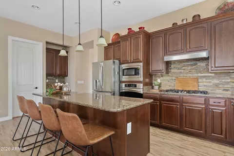 Kitchen - 4315 E Knudsen Dr, Phoenix, AZ 85050 photo 5 of 6