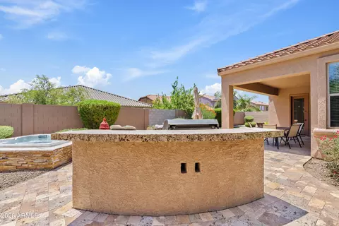 Exterior - 4315 E Knudsen Dr, Phoenix, AZ 85050 photo 5 of 8