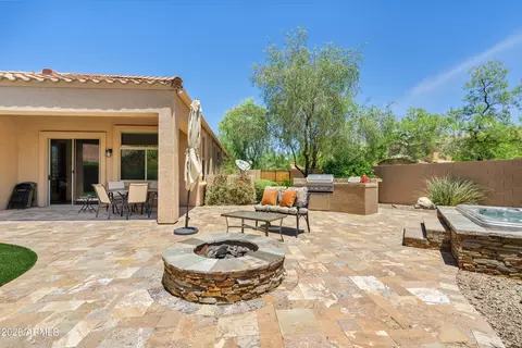 Exterior - 4315 E Knudsen Dr, Phoenix, AZ 85050 photo 3 of 8