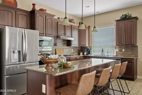 Kitchen - 4315 E Knudsen Dr, Phoenix, AZ 85050 photo 3 of 6