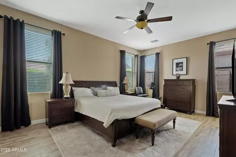 Bedroom - 4315 E Knudsen Dr, Phoenix, AZ 85050 photo 3 of 6