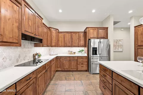 Kitchen - 481 E Vermont Dr, Gilbert, AZ 85295 photo 4 of 5