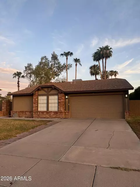 1221 W Shawnee Dr, Chandler, AZ 85224