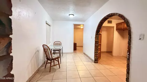 Entry Way - 3230 E Mckinley St, Phoenix, AZ 85008 photo 2 of 4