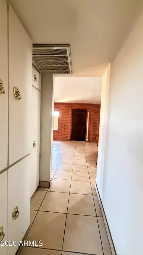 Entry Way - 3230 E Mckinley St, Phoenix, AZ 85008 photo 3 of 4