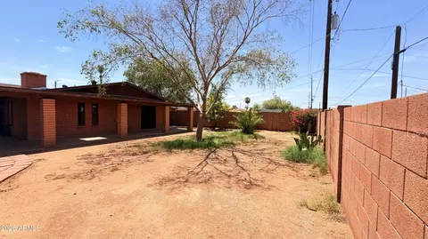Exterior - 3230 E Mckinley St, Phoenix, AZ 85008 photo 3 of 6
