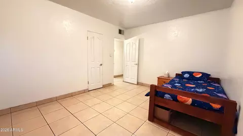 Bedroom - 3230 E Mckinley St, Phoenix, AZ 85008 photo 2 of 4