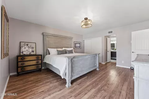 Bedroom - 2915 E Beryl Ave, Phoenix, AZ 85028 photo 1 of 4