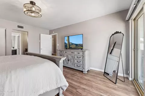 Bedroom - 2915 E Beryl Ave, Phoenix, AZ 85028 photo 3 of 4