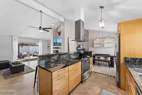 Kitchen - 2915 E Beryl Ave, Phoenix, AZ 85028 photo 4 of 4