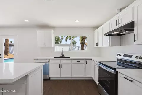 Kitchen - 3518 E Angela Dr, Phoenix, AZ 85032 photo 2 of 3