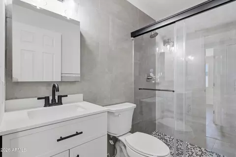 Bath - 3518 E Angela Dr, Phoenix, AZ 85032 photo 1 of 2