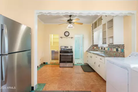 Kitchen - 60 Black Knob Vw, Bisbee, AZ 85603 photo 1 of 3