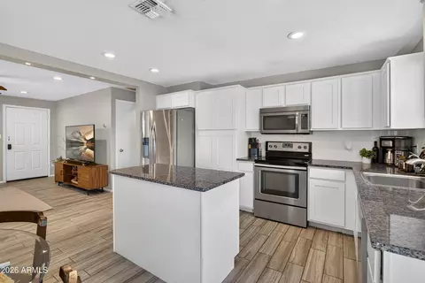 Kitchen - 3531 E Acoma Dr, Phoenix, AZ 85032 photo 3 of 4