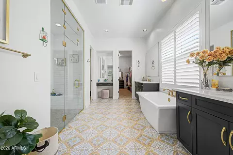 Bath - 3534 E Sagebrush St, Gilbert, AZ 85296 photo 1 of 6