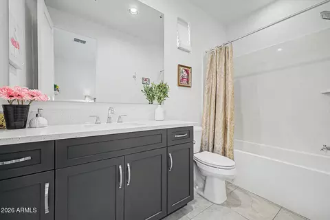 Bath - 3534 E Sagebrush St, Gilbert, AZ 85296 photo 6 of 6