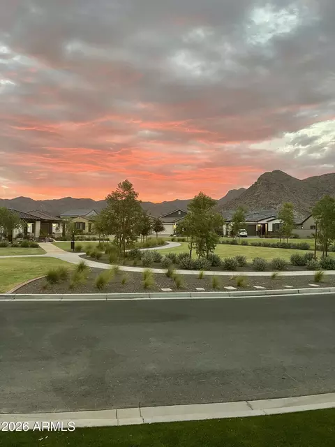 5661 N 206th Ave, Buckeye, AZ 85396