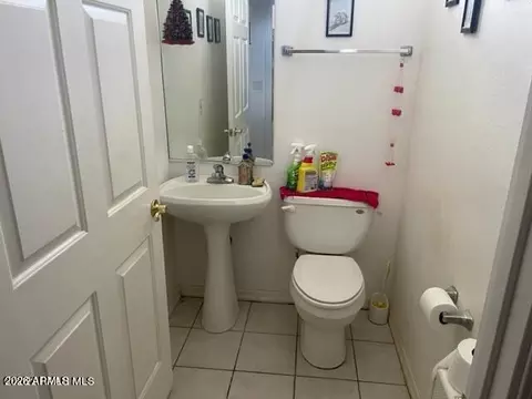 Bath - 15000 E Pickaway Trl, Mayer, AZ 86333 photo 2 of 4