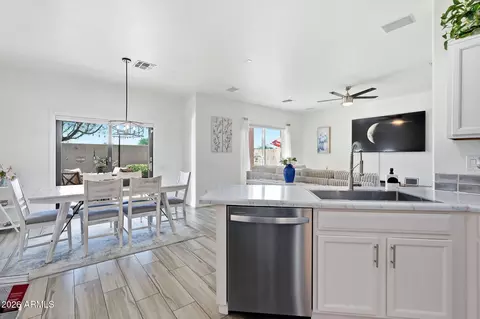 Kitchen - 10809 E Boston St, Apache Junction, AZ 85120 photo 5 of 6