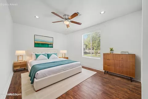 Bedroom - 530 E Rose Ln, Phoenix, AZ 85012 photo 1 of 2