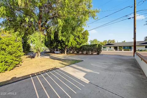 Exterior - 530 E Rose Ln, Phoenix, AZ 85012 photo 4 of 20