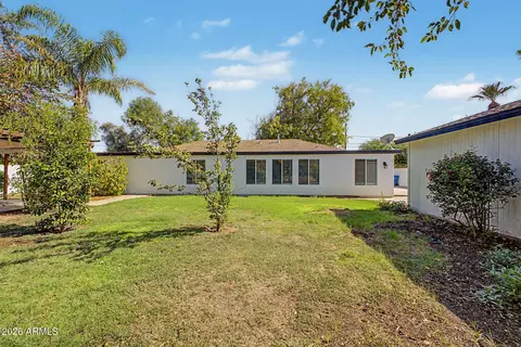 Exterior - 530 E Rose Ln, Phoenix, AZ 85012 photo 16 of 20