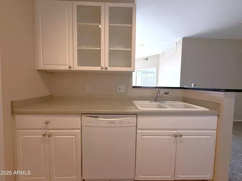 Kitchen - 1701 E Colter St #484, Phoenix, AZ 85016 photo 4 of 5