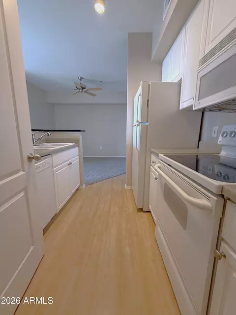 Kitchen - 1701 E Colter St #484, Phoenix, AZ 85016 photo 5 of 5