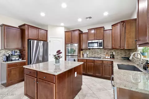 25121 N 55th Dr, Phoenix, AZ 85083