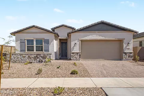 810 W Longwood Dr, Queen Creek, AZ 85140