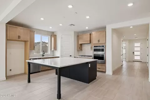 Kitchen - 2726 E Agave Knoll Rd, Phoenix, AZ 85024 photo 2 of 3