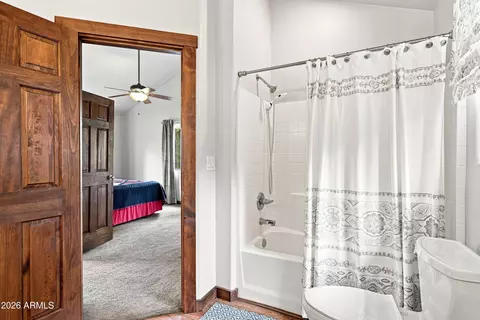 Bath - 3738 W Apache Dr, Happy Jack, AZ 86024 photo 4 of 5
