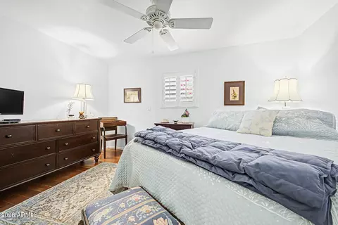Bedroom - 1801 E Winter Dr, Phoenix, AZ 85020 photo 3 of 3