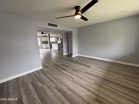 Living - 15039 N 24th Pl, Phoenix, AZ 85032 photo 2 of 3