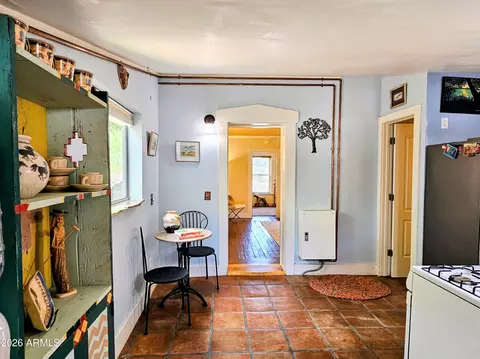 Entry Way - 433 Garden Ave, Bisbee, AZ 85603 photo 1 of 1