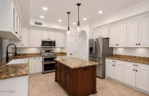 Kitchen - 2026 E Cortez Dr, Gilbert, AZ 85234 photo 1 of 5