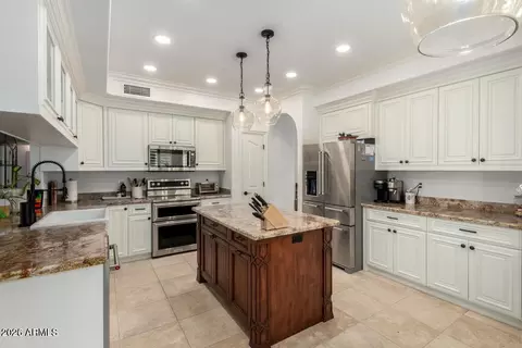 Kitchen - 2026 E Cortez Dr, Gilbert, AZ 85234 photo 2 of 5