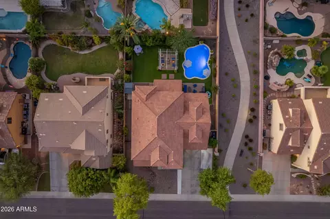 View/Area - 3076 E Vallejo Dr, Gilbert, AZ 85298 photo 2 of 4