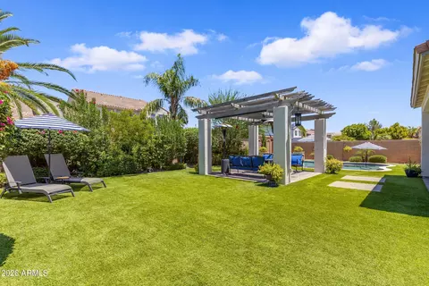 Exterior - 3076 E Vallejo Dr, Gilbert, AZ 85298 photo 9 of 17