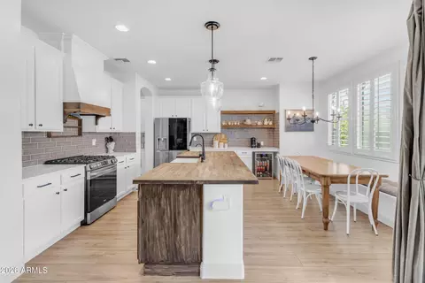Kitchen - 3076 E Vallejo Dr, Gilbert, AZ 85298 photo 2 of 6