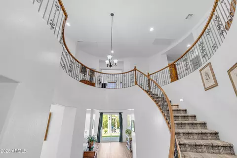 Entry Way - 3076 E Vallejo Dr, Gilbert, AZ 85298 photo 6 of 16
