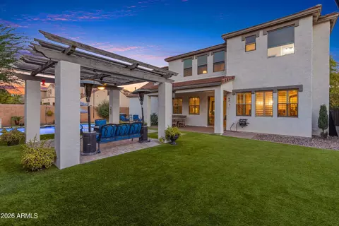 Exterior - 3076 E Vallejo Dr, Gilbert, AZ 85298 photo 15 of 17