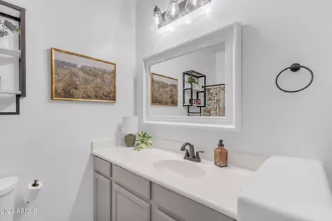 Bath - 3076 E Vallejo Dr, Gilbert, AZ 85298 photo 2 of 12
