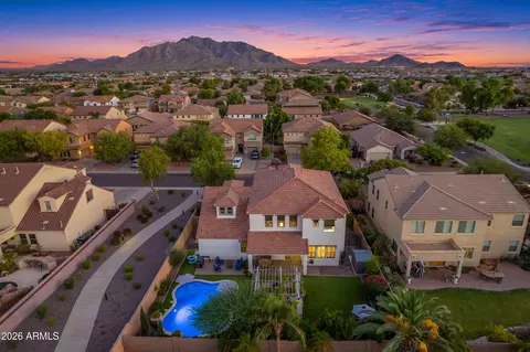 View/Area - 3076 E Vallejo Dr, Gilbert, AZ 85298 photo 3 of 4