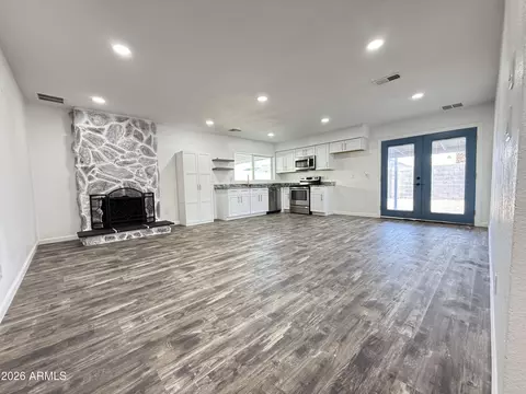Living - 4235 W Aster Dr, Phoenix, AZ 85029 photo 3 of 6