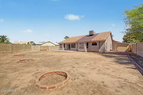 Exterior - 3701 E Renee Dr, Phoenix, AZ 85050 photo 4 of 4